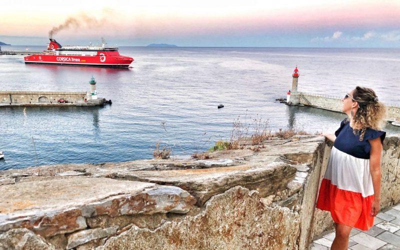 Comment se rendre en Corse: avion ou Ferry