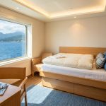 Ferry Corse cabine : le comparatif pour bien choisir comfortable-ferry-cabin-with-corsica-view