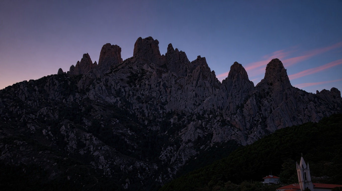 L'Alta Rocca et les reliefs de l'arrière-pays